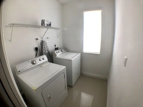 Ev, 4 Yatak Odası (4 Bathrooms)