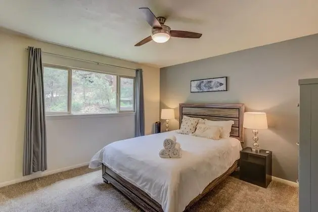 Ev (4 Bedrooms)