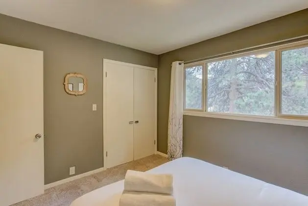 Ev (4 Bedrooms)