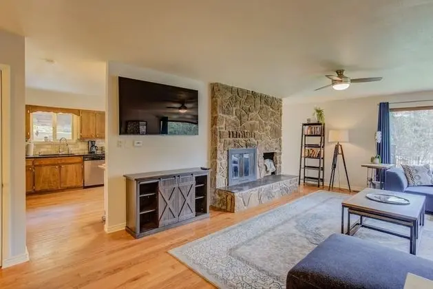 Ev (4 Bedrooms)