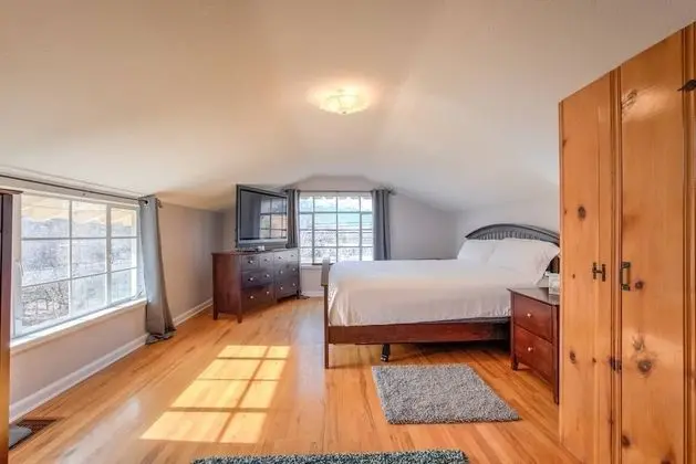 Ev (4 Bedrooms)