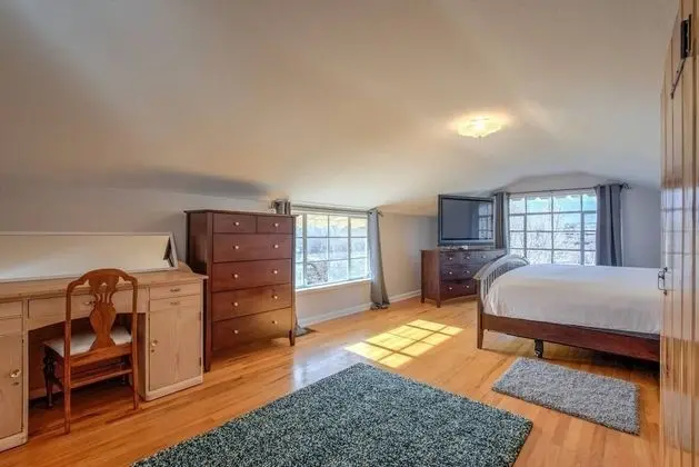 Ev (4 Bedrooms)