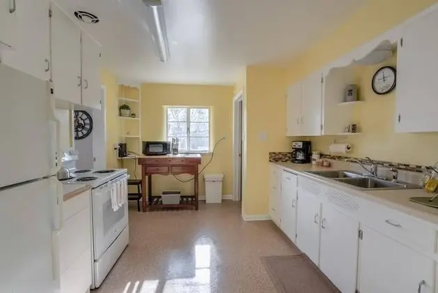 Ev (4 Bedrooms)