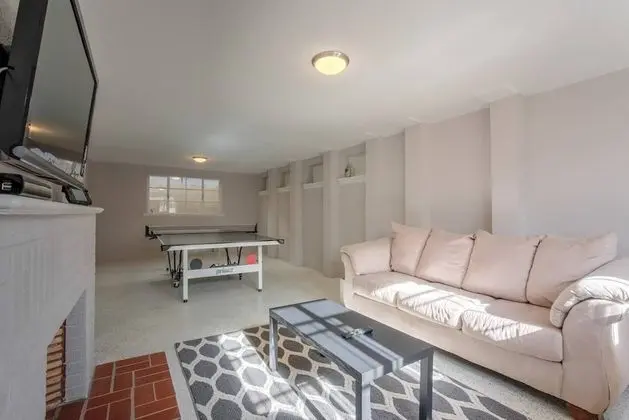 Ev (4 Bedrooms)
