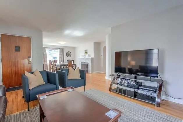 Ev (4 Bedrooms)