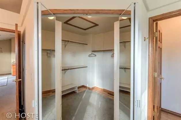 Ev (4 Bedrooms)