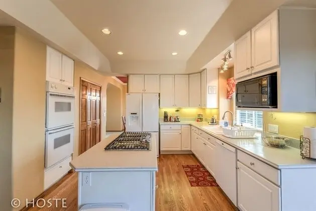 Ev (4 Bedrooms)