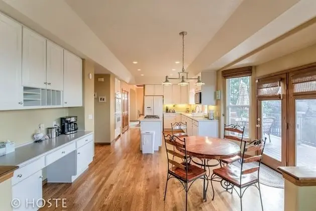 Ev (4 Bedrooms)
