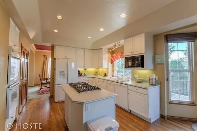 Ev (4 Bedrooms)