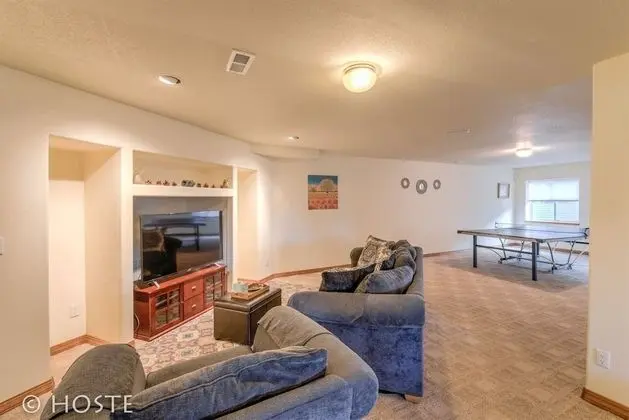 Ev (4 Bedrooms)