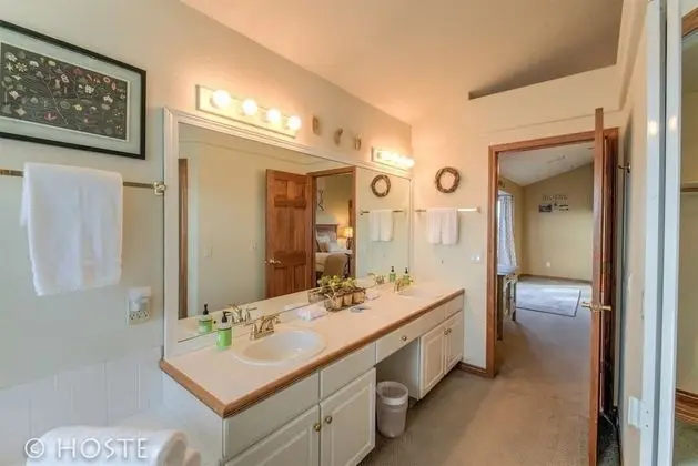 Ev (4 Bedrooms)