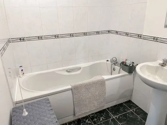 Kır Evi, Banyolu/Duşlu, Şehir Manzaralı (Gaia Lane)