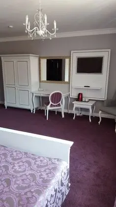 Superior Tek Büyük veya İki Ayrı Yataklı Oda