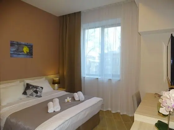 Economy Tek Büyük veya İki Ayrı Yataklı Oda (Friends)