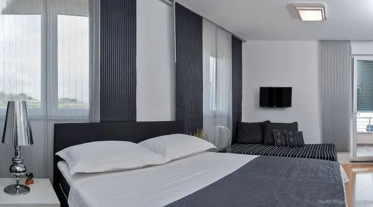 Deluxe Apart Daire, Deniz Manzaralı