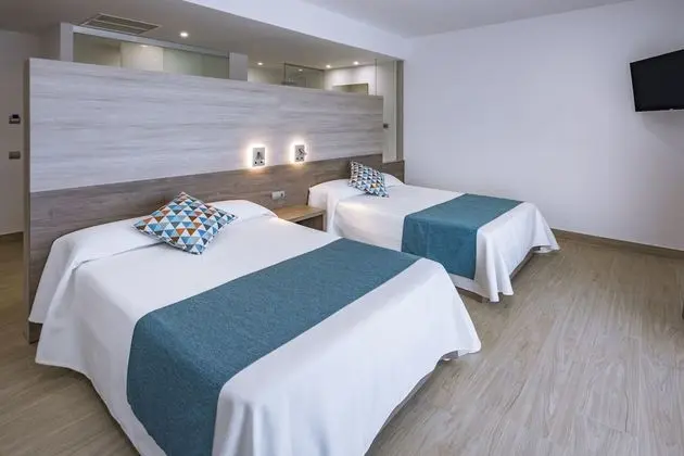 Dört Kişilik Oda, Balkon, Deniz Manzaralı (2 adultos y 2 niños)