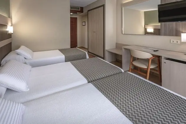Standard Üç Kişilik Oda, Balkon (3 adults)