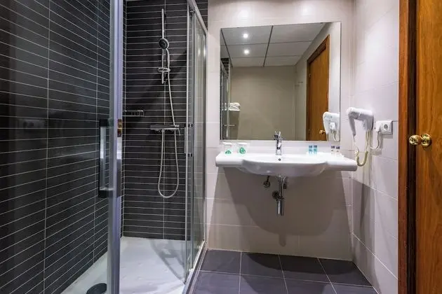 Tek Büyük Yataklı Oda, Balkon, Deniz Manzaralı (2 adults)