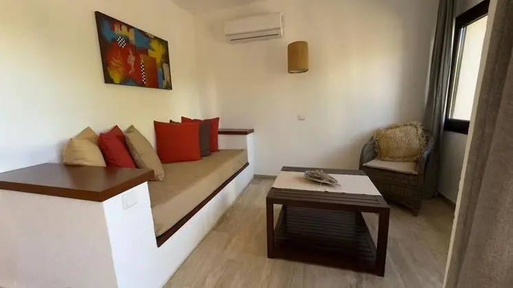 Junior Suite, Deniz veya Kara Manzaralı
