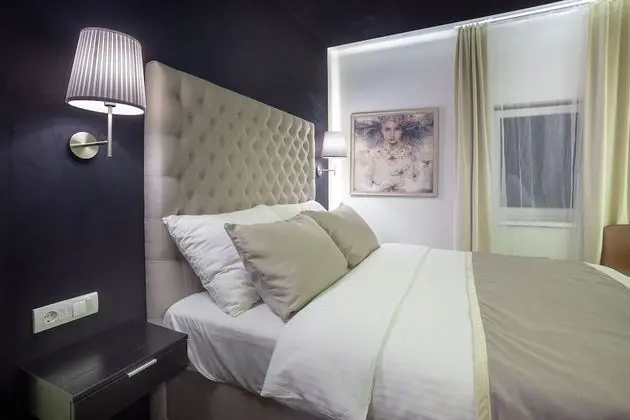 Deluxe Tek Büyük Yataklı Oda