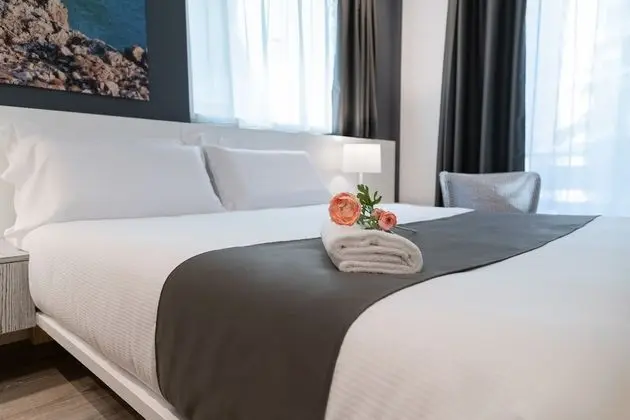 Deluxe Tek Büyük veya İki Ayrı Yataklı Oda, Balkon