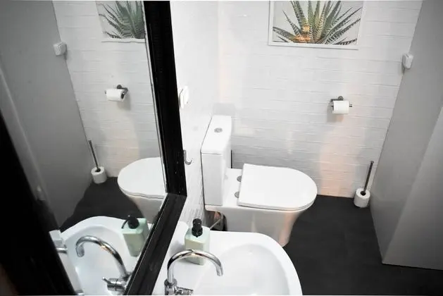 Business Tek Büyük Yataklı Oda, 1 Büyük (Queen) Boy Yatak, Ortak Banyo