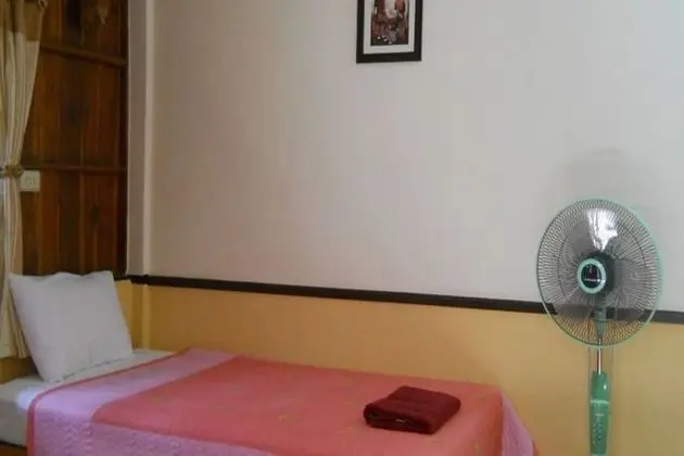 Standard Room, Fan