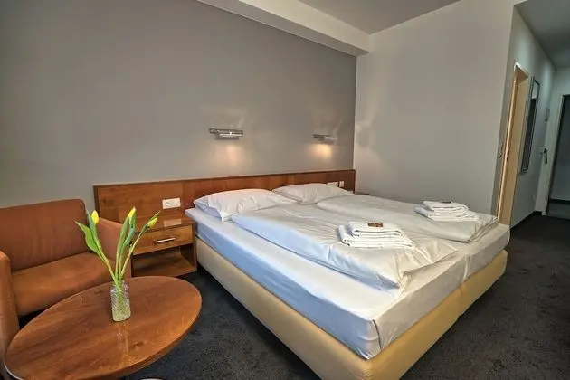 Comfort Tek Büyük veya İki Ayrı Yataklı Oda