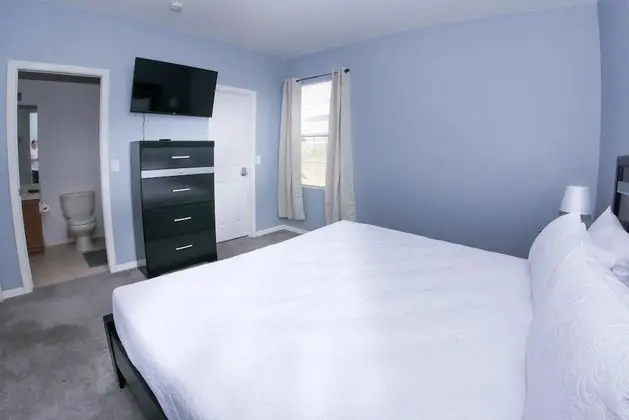Ev (5/4 Pool home located in Sunset Ridge)