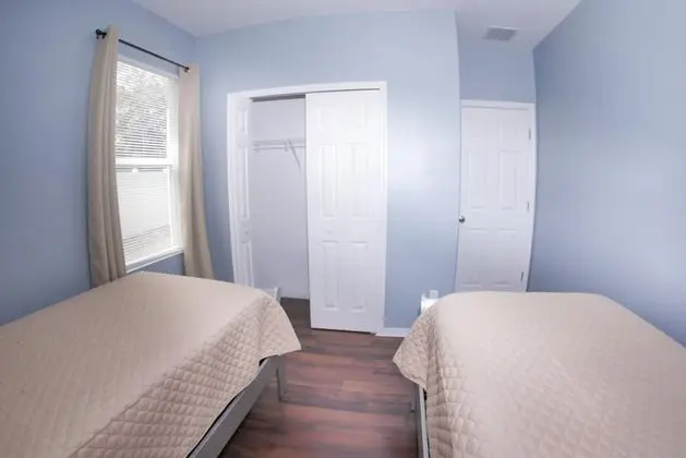 Ev (5/4 Pool home located in Sunset Ridge)