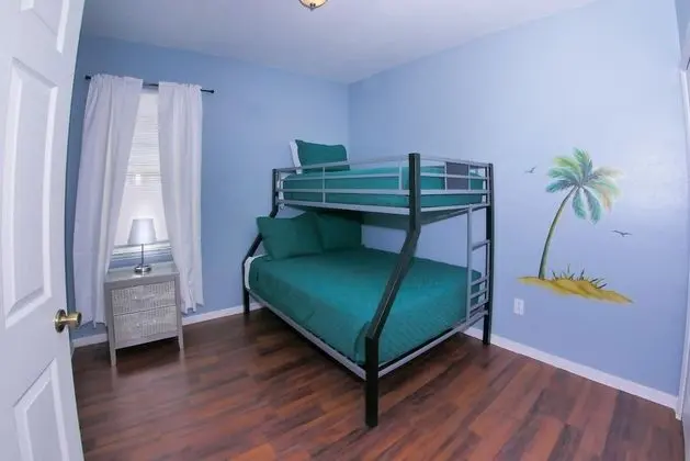 Ev (5/4 Pool home located in Sunset Ridge)