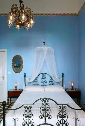 Tek Büyük Yataklı Oda, Ortak Banyo