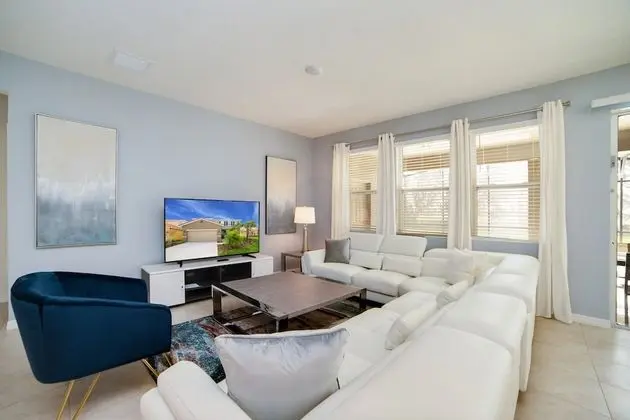Villa (8028OAKSHA)