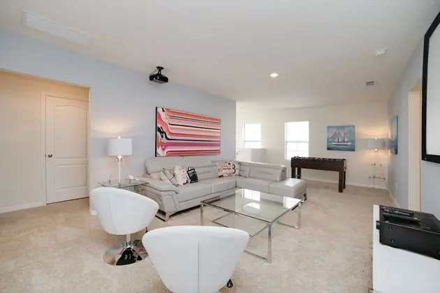 Villa (8028OAKSHA)