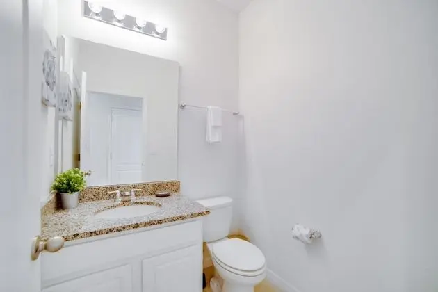 Villa (8028OAKSHA)