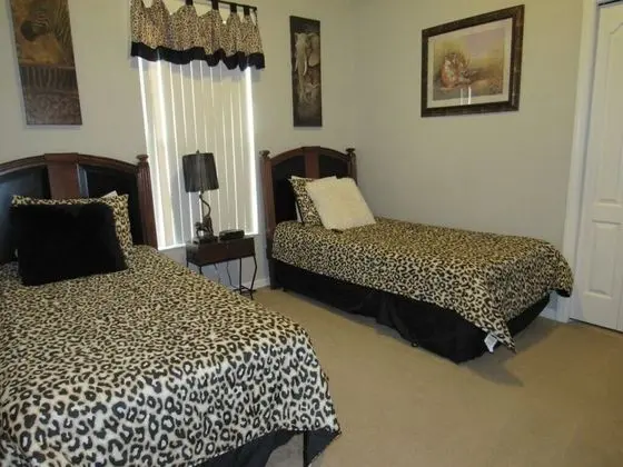 Ev (5 BED POOL HOME ON GATED COMMUNITY (9)