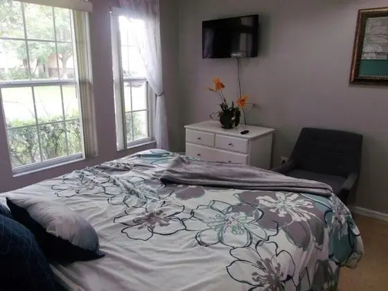 Ev (5 BED POOL HOME ON GATED COMMUNITY (9)