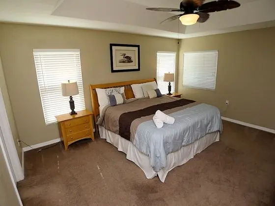 Ev (5 BED POOL HOME ON GOLF COURSE (334))