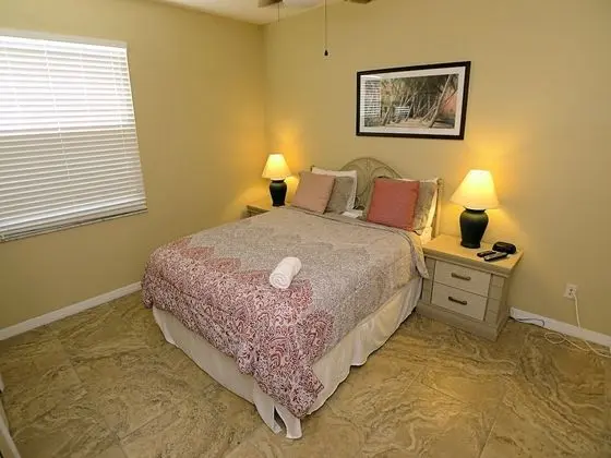Ev (5 BED POOL HOME ON GOLF COURSE (334))