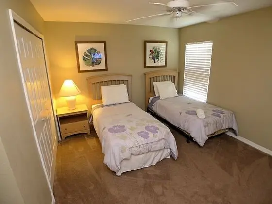Ev (5 BED POOL HOME ON GOLF COURSE (334))