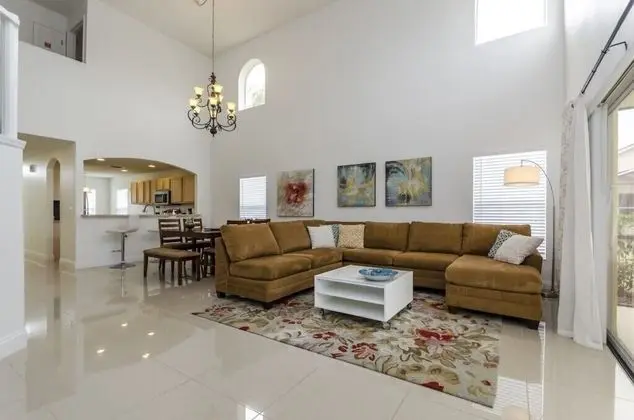 Villa (5 bedroom 3.5 bathroom pool villas)