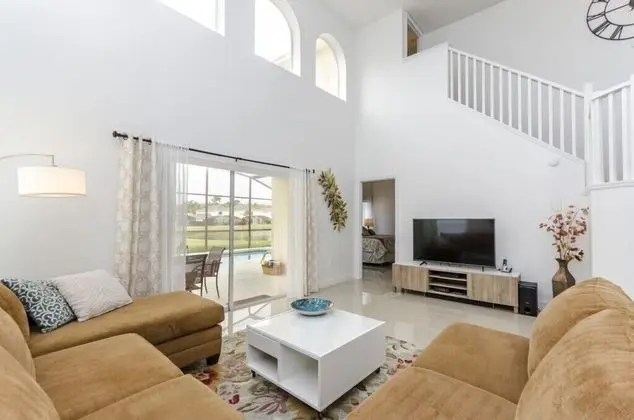 Villa (5 bedroom 3.5 bathroom pool villas)