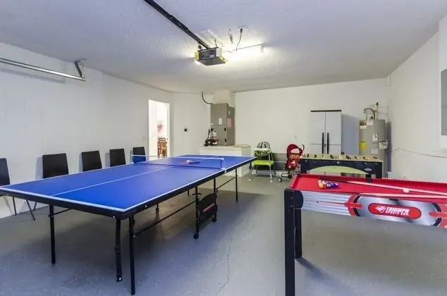 Villa (5 bedroom 3.5 bathroom pool villas)