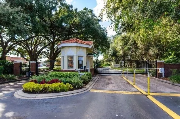 Villa (5 bedroom 3.5 bathroom pool villas)