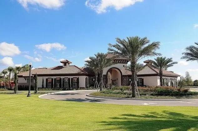 Villa (5243WWW The Ultimate 5 Bedroom 5 Bath)