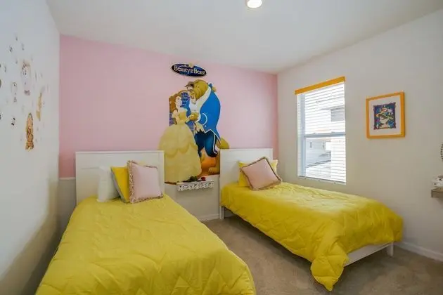 Villa (6091BROADOAK)