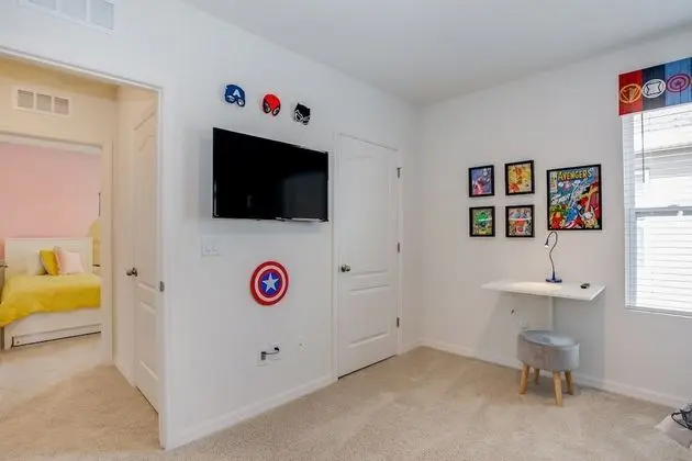 Villa (6091BROADOAK)