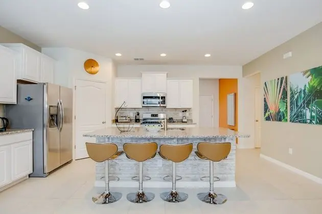 Villa (6091BROADOAK)