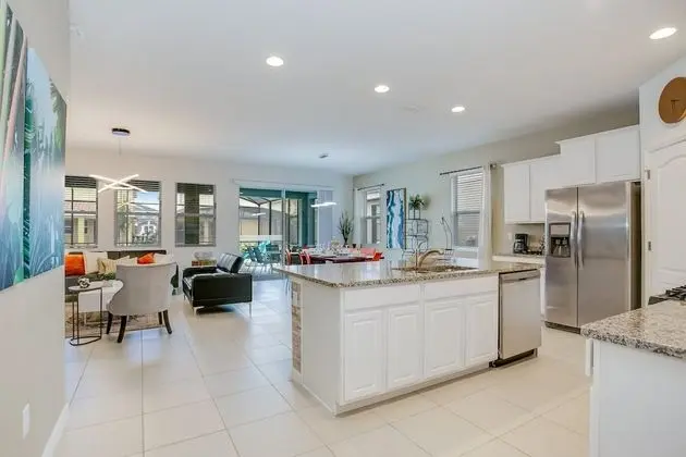 Villa (6091BROADOAK)