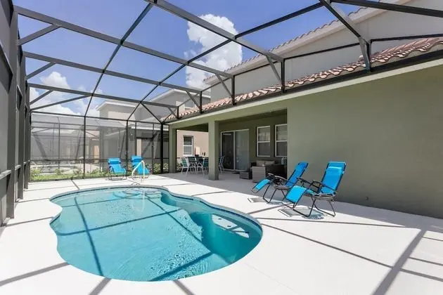 Villa (6091BROADOAK)